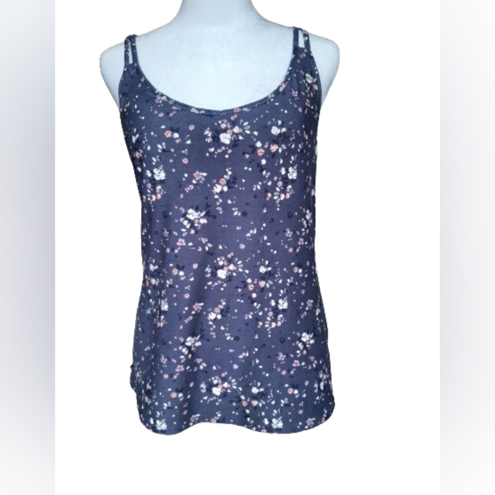 MUDD 🌸 Adorable Cami with Built-In Shelf Bra for Women - Size: M